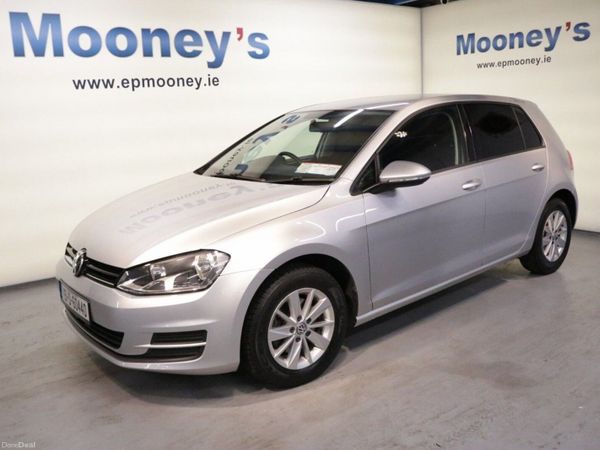Volkswagen Golf Hatchback, Petrol, 2015, Silver