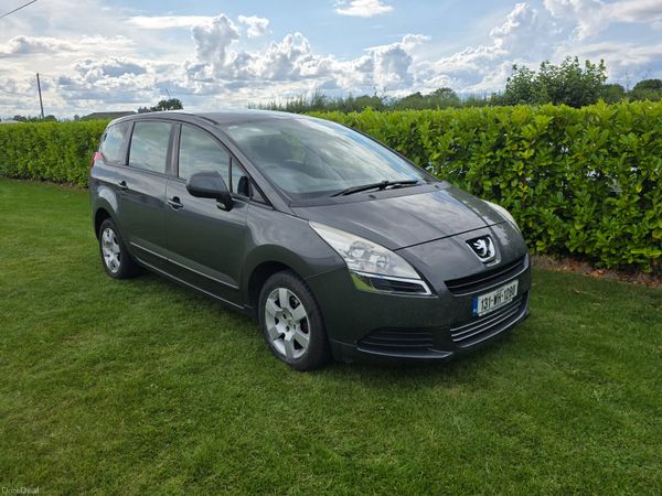 Peugeot 5008 MPV, Diesel, 2013, Grey