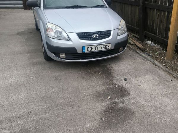 Kia Rio Hatchback, Diesel, 2009, Silver