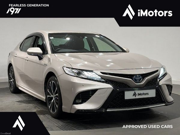 Toyota Camry Saloon, Petrol Hybrid, 2020, Beige