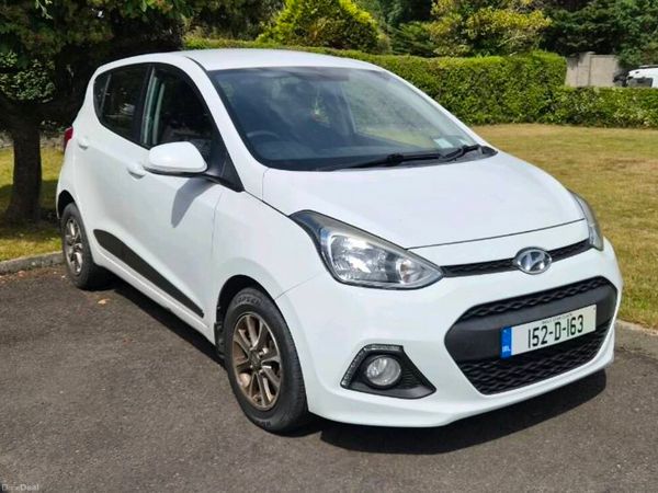 Hyundai i10 Hatchback, Petrol, 2015, White
