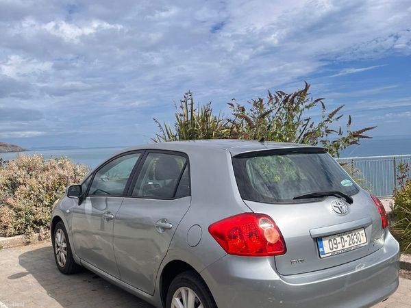 Toyota Auris Hatchback, Petrol, 2009, Grey