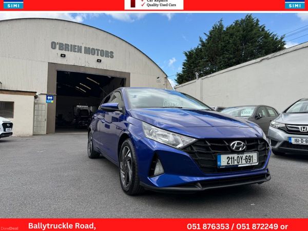 Hyundai i20 Hatchback, Petrol, 2021, Blue