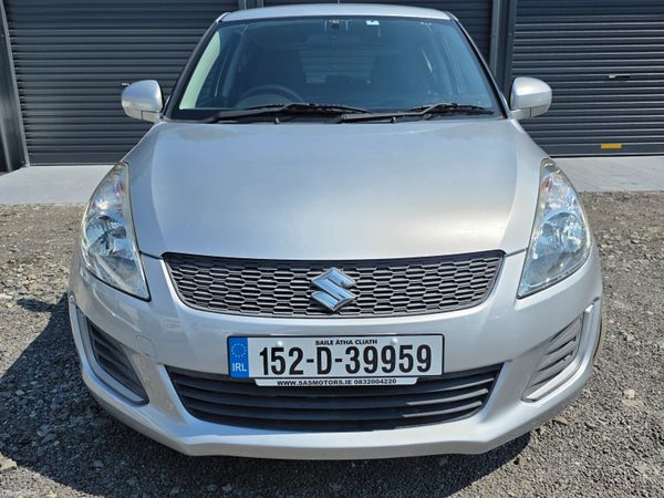 Suzuki Swift Hatchback, Petrol, 2015, Silver