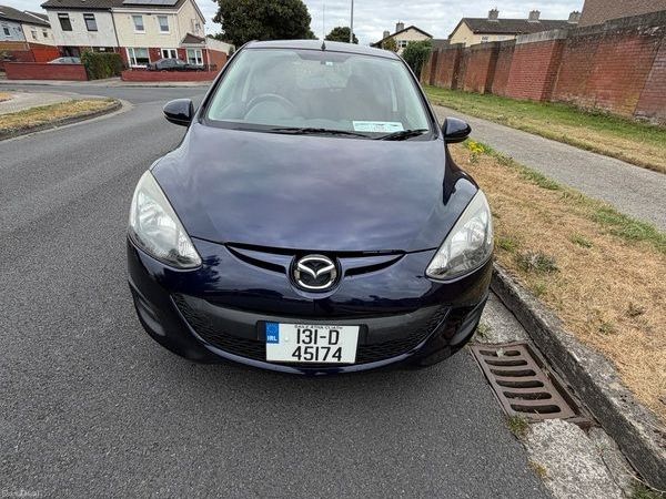 Mazda Demio MPV, Petrol, 2013, Blue