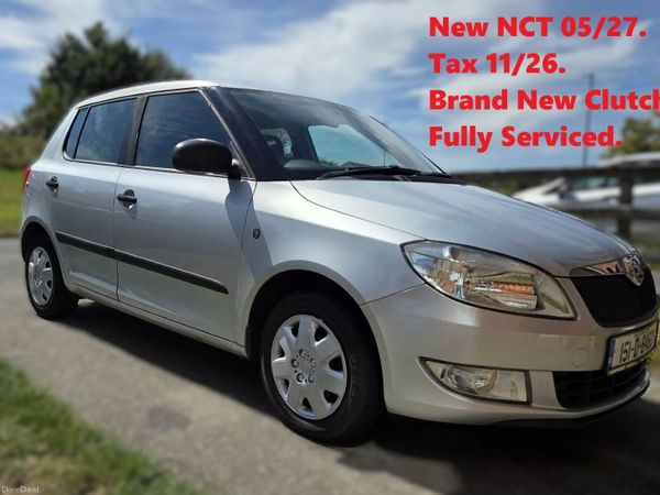 Skoda Fabia Hatchback, Petrol, 2015, Silver