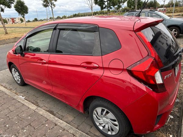 Honda Fit Hatchback, Petrol, 2015, Red