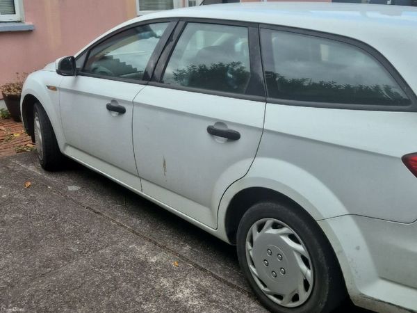 Ford Mondeo Estate, Diesel, 2009, White