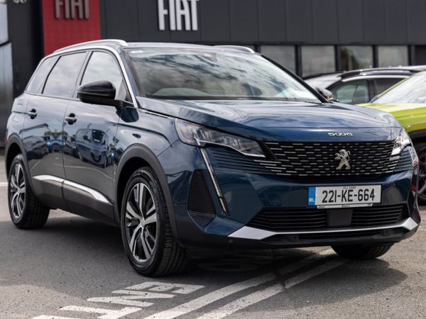 Peugeot 5008 MPV, Diesel, 2022, Blue