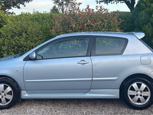 Toyota Corolla Hatchback, Diesel, 2005, Blue