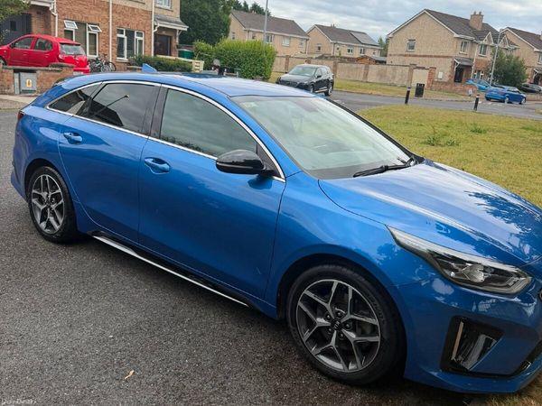 Kia Ceed Hatchback, Petrol, 2019, Blue