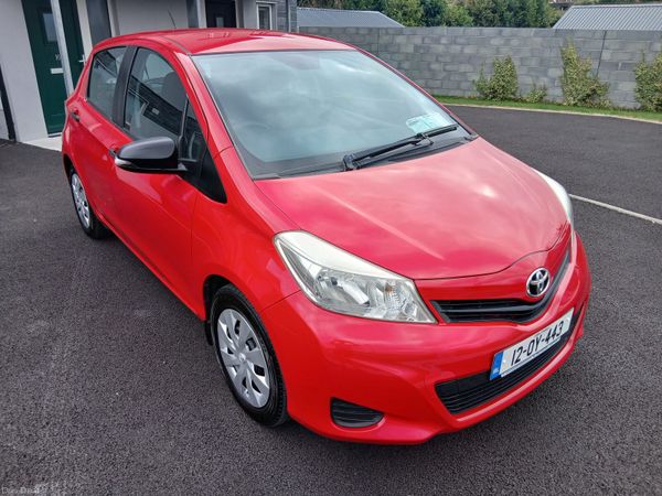 Toyota Yaris Hatchback, Petrol, 2012, Red