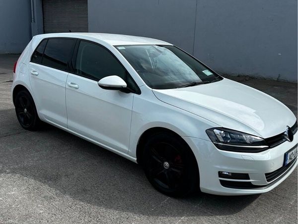 Volkswagen Golf Hatchback, Petrol, 2014, White