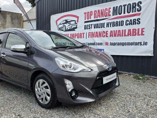 Toyota Aqua Hatchback, Petrol Hybrid, 2015, Grey