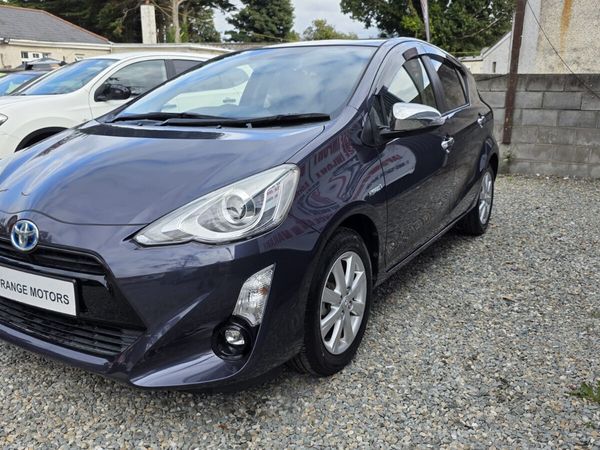 Toyota Aqua Hatchback, Petrol Hybrid, 2015, Blue