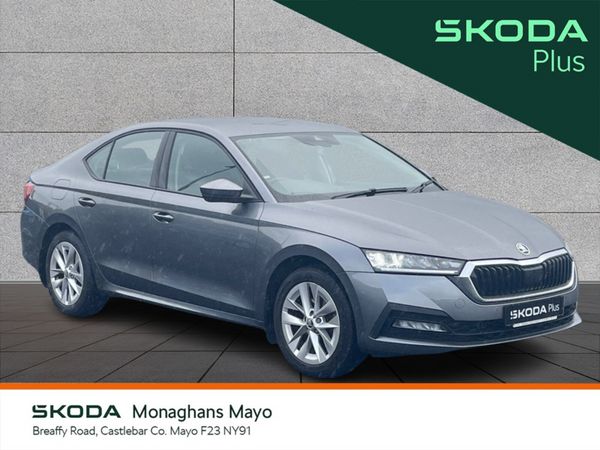 Skoda Octavia Hatchback, Diesel, 2024, Grey