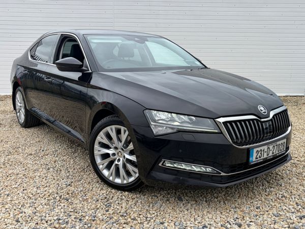 Skoda Superb Hatchback, Diesel, 2023, Black