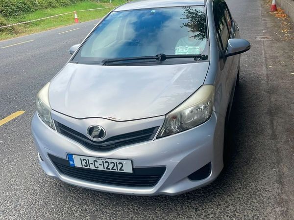 Toyota Vitz Hatchback, Petrol, 2013, Purple