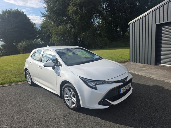 Toyota Corolla Hatchback, Petrol Hybrid, 2021, White
