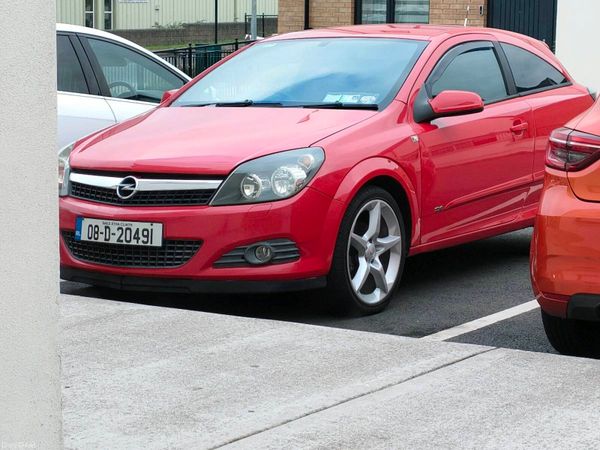 Opel Astra Hatchback, Petrol, 2008, Red