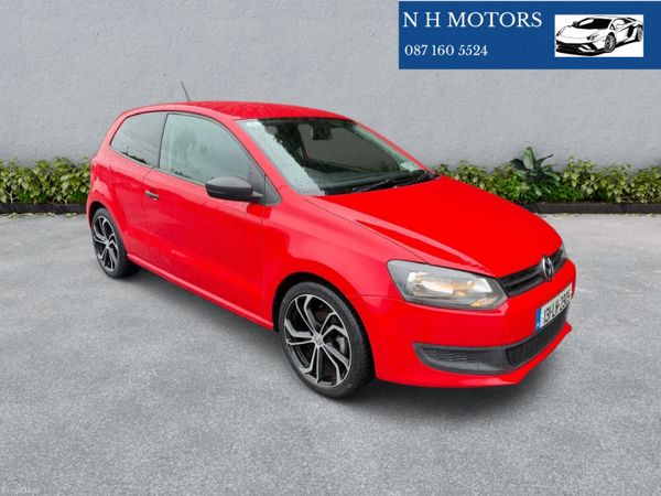 Volkswagen Polo Hatchback, Petrol, 2013, Red