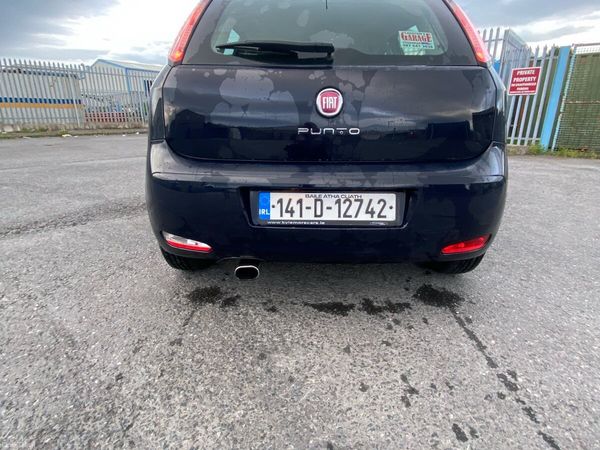 Fiat Punto Hatchback, Petrol, 2014, Blue