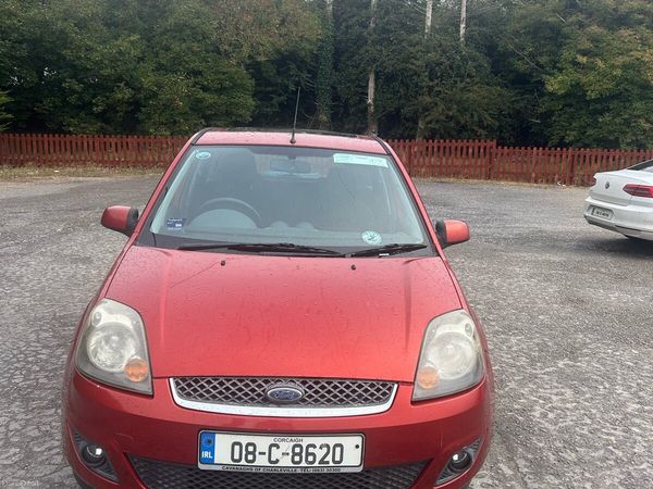 Ford Fiesta Hatchback, Petrol, 2008, Red