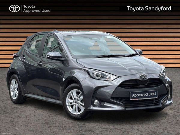 Toyota Yaris Hatchback, Petrol Hybrid, 2025, Grey