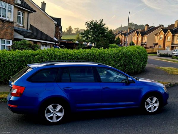 Skoda Octavia Estate, Diesel, 2015, Blue
