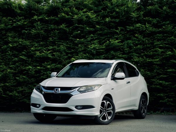 Honda Vezel Hatchback, Petrol Hybrid, 2015, White