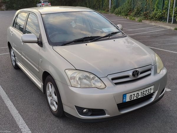 Toyota Corolla Hatchback, Petrol, 2007, Silver