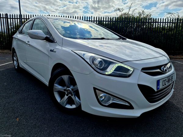 Hyundai i40 Saloon, Diesel, 2013, White
