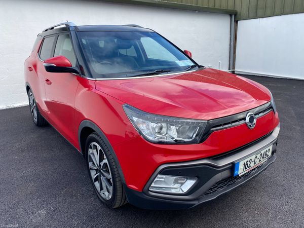 SsangYong Tivoli SUV, Diesel, 2016, Red