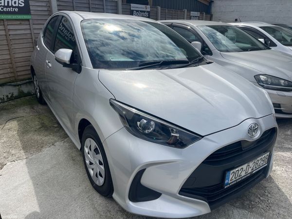 Toyota Yaris Hatchback, Petrol, 2020, Silver
