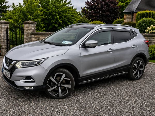 Nissan Qashqai Hatchback, Diesel, 2019, Silver