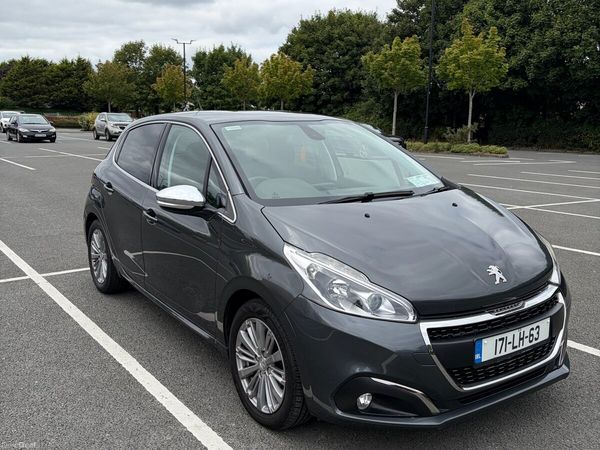 Peugeot 208 Hatchback, Petrol, 2017, Grey