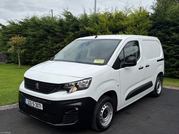 Peugeot Partner MPV, Diesel, 2023, White