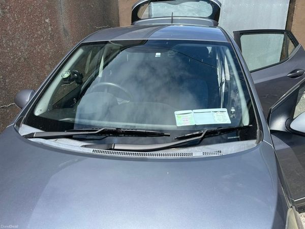 Hyundai i10 Hatchback, Petrol, 2015, Grey