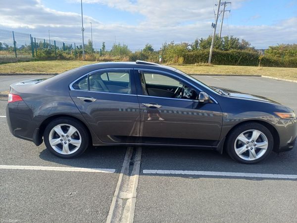 Honda Accord Saloon, Diesel, 2011, Grey