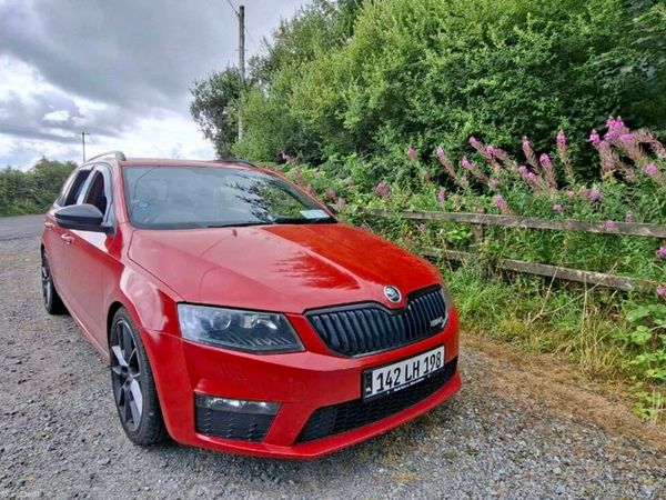 Skoda Octavia Estate, Diesel, 2014, Red