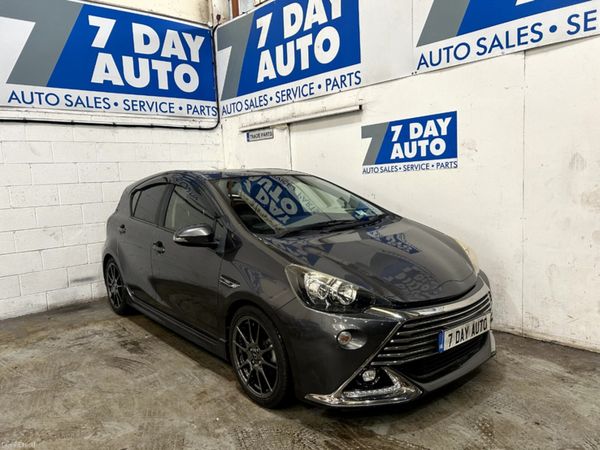Toyota Aqua Hatchback, Petrol Hybrid, 2016, Grey