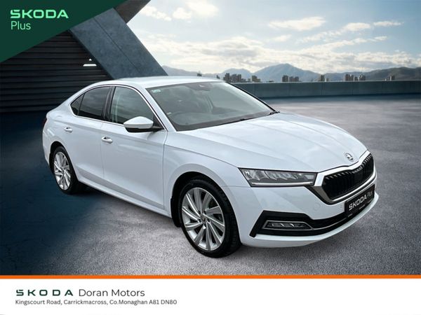 Skoda Octavia Hatchback, Diesel, 2023, White