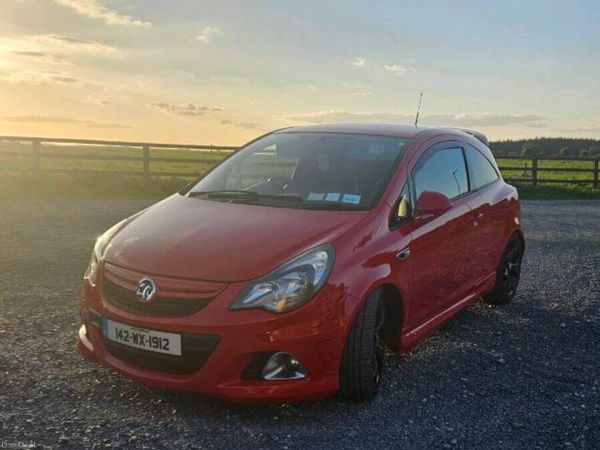 Vauxhall Corsa Hatchback, Petrol, 2014, Red