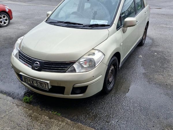 Nissan Tiida Saloon, Petrol, 2007, Silver