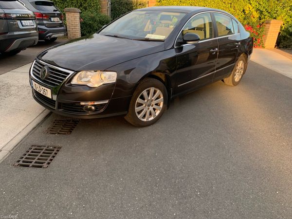 Volkswagen Passat Saloon, Petrol, 2010, Brown