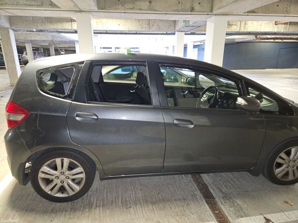 Honda Jazz Hatchback, Petrol, 2013, Grey