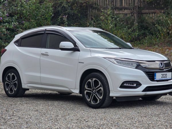 Honda Vezel SUV, Petrol Hybrid, 2020, White