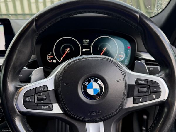 BMW 5-Series Saloon, Petrol Plug-in Hybrid, 2019, Blue