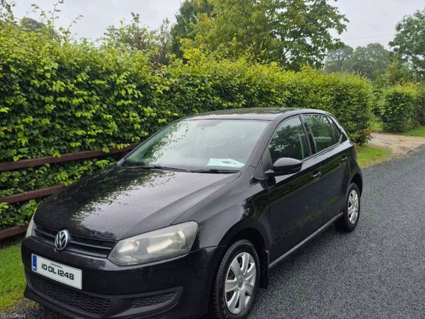 Volkswagen Polo Hatchback, Petrol, 2010, Black