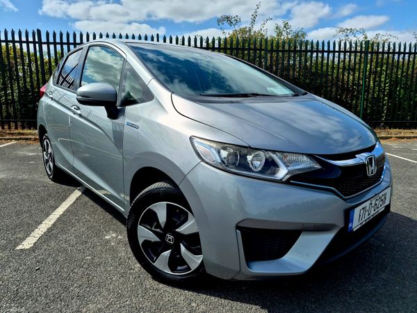 Honda Fit Hatchback, Petrol Hybrid, 2017, Silver